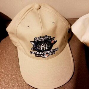 Hat - Yankees 2000 Champs Beige, Navy and White